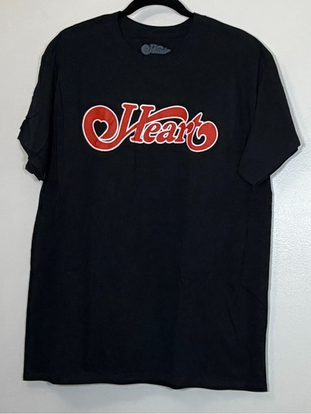 🆕 Heart Logo Black Graphic Tee - Band Shirt
